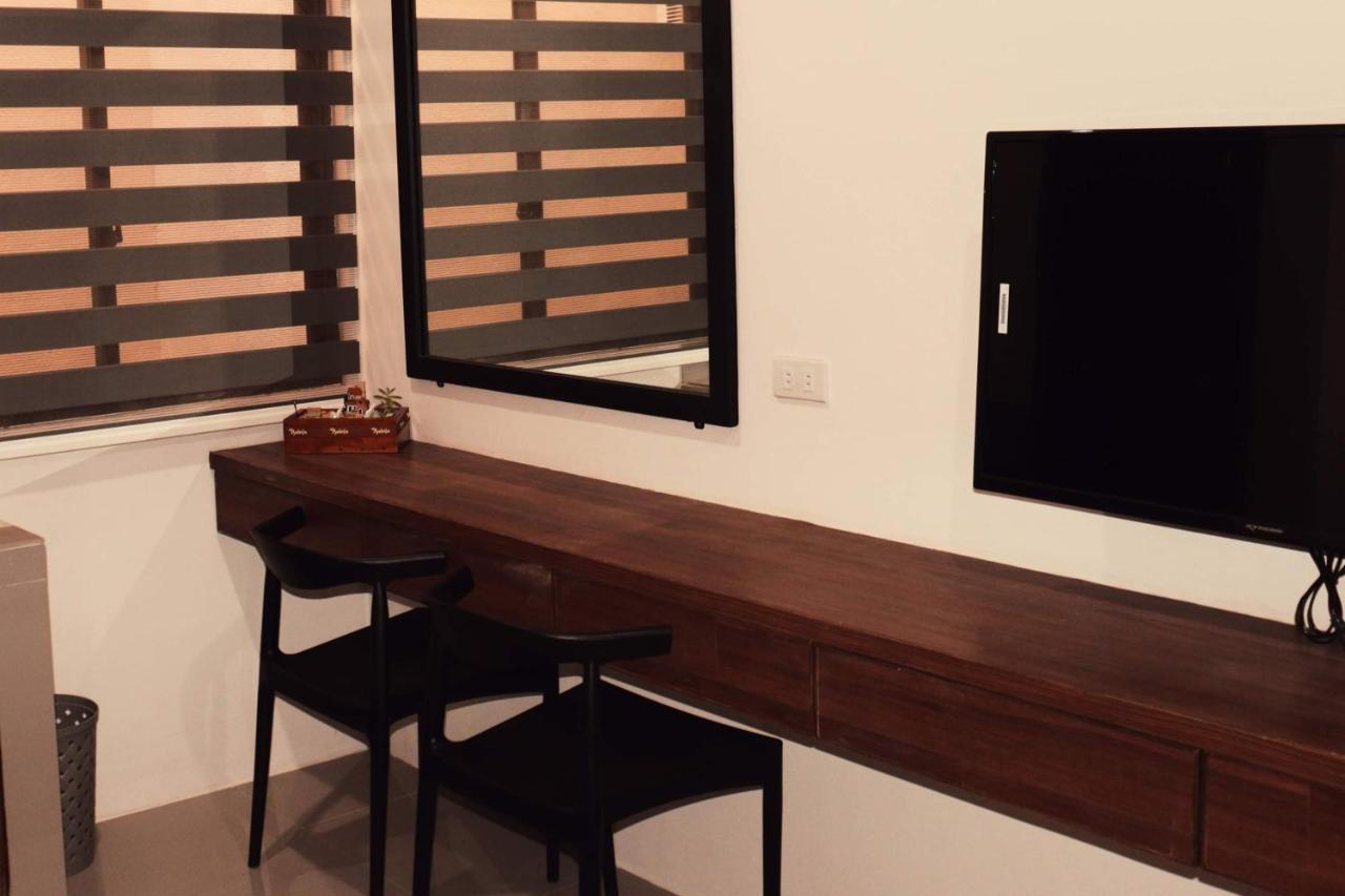 A&E Apartelle Bacolod Luaran gambar