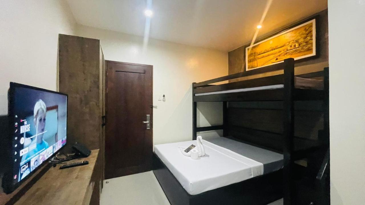 A&E Apartelle Bacolod Luaran gambar